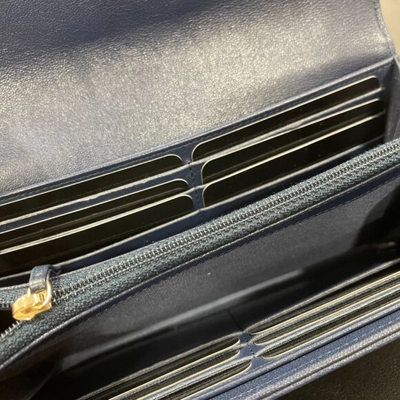 Chanel Sheepskin Chevron Quilted Mademoiselle Flap Wallet Navy (144712) - Picture 12 of 15